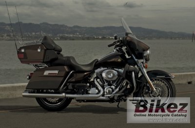 2013 Harley-Davidson Electra Glide Ultra Limited 110th Anniversary photo